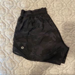 Lululemon Hotty Hot Short II Long